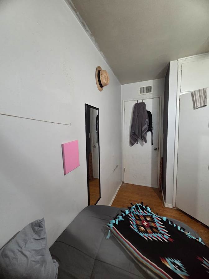Karl's room