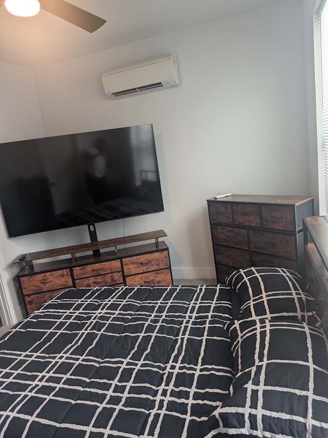 Noahlee's room