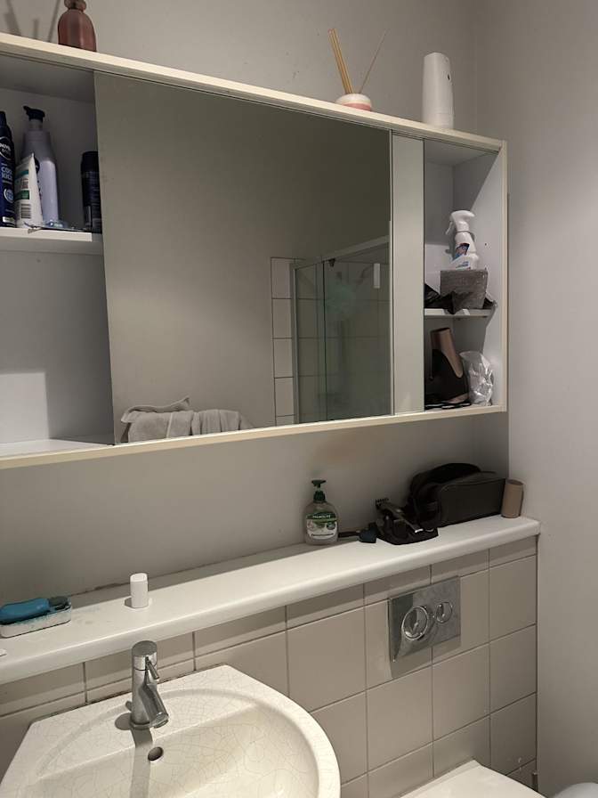 Medet's room