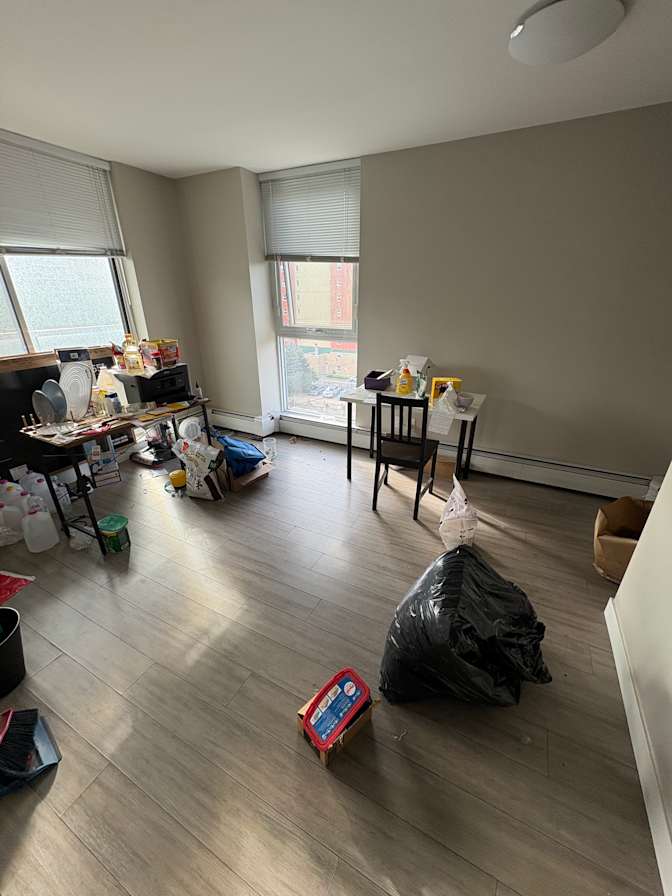 Beiying Xu's room