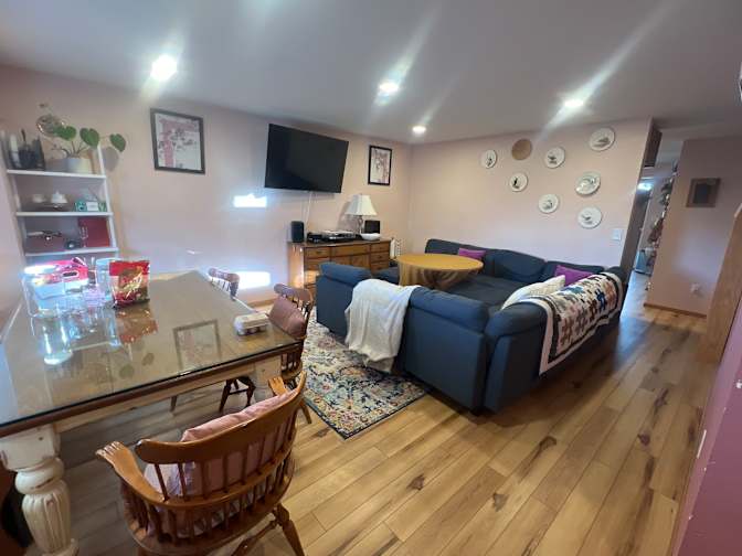 Sara's room