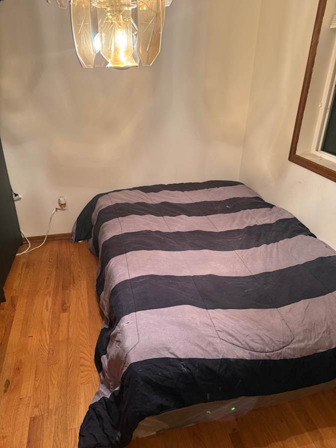 Os. C's room