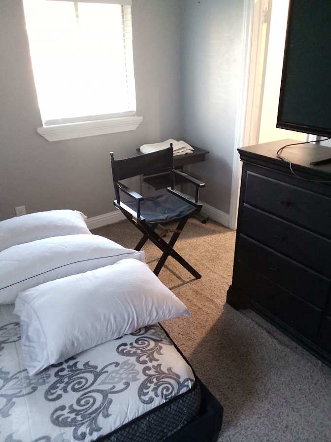 Armando's room