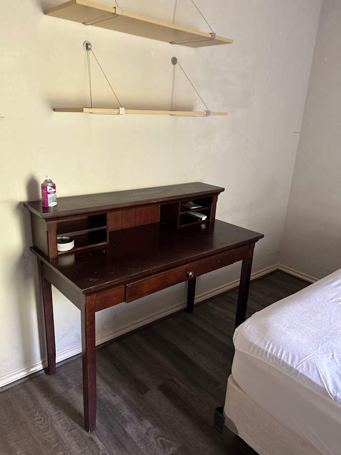 Jennings's room
