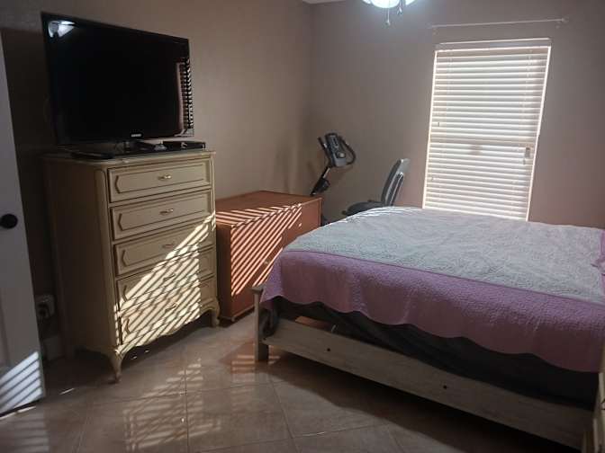 Nako's room