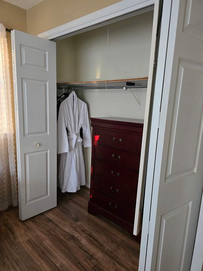 Liz's room
