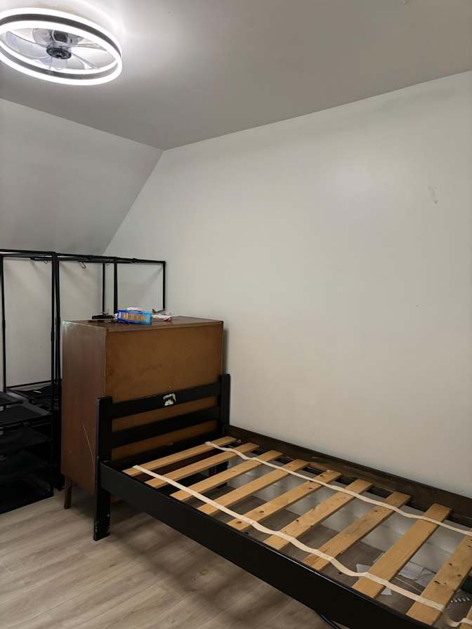 O's room