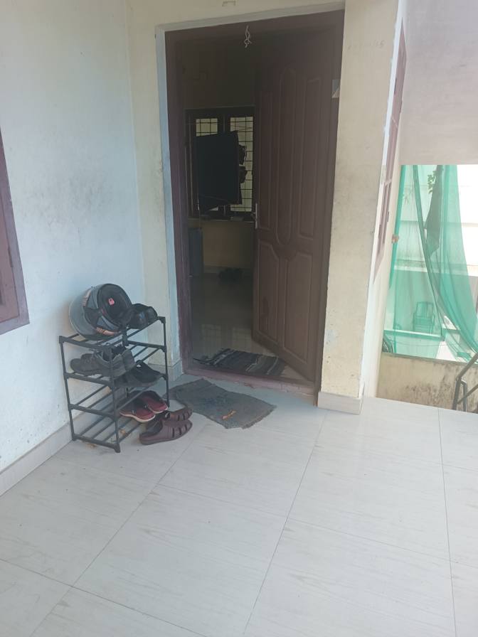 Bibin Das E D's room