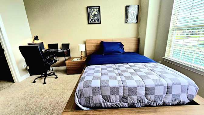 Sims's room