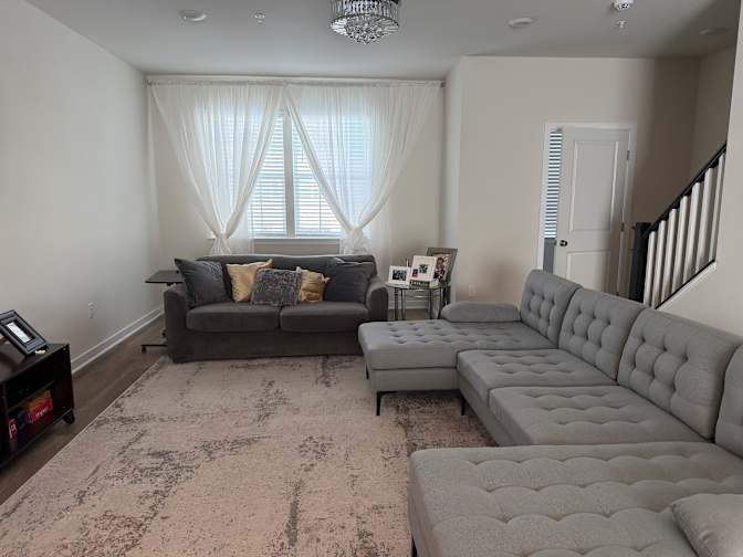 Room for Rent Modern Townhouse Near Crane Hwy's room