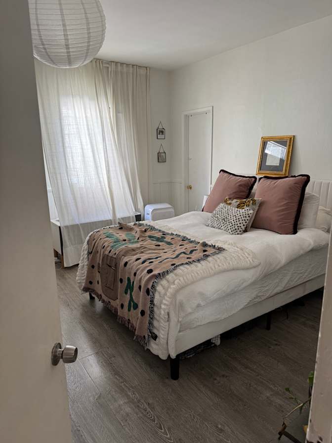 Bailey Jones's room