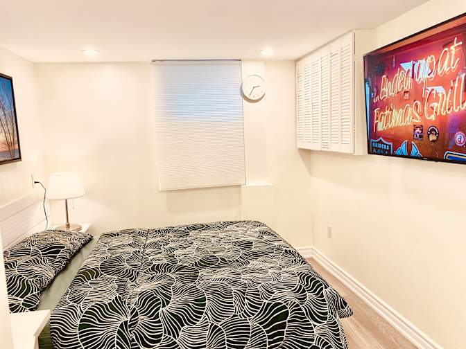 Vivian's room