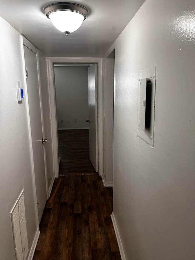 Lamor's room