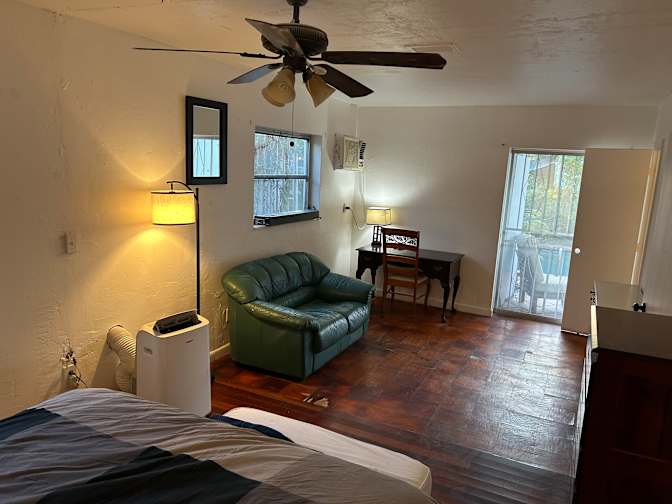christian's room
