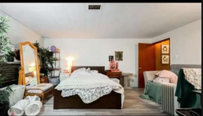Tanishq Mehta's room