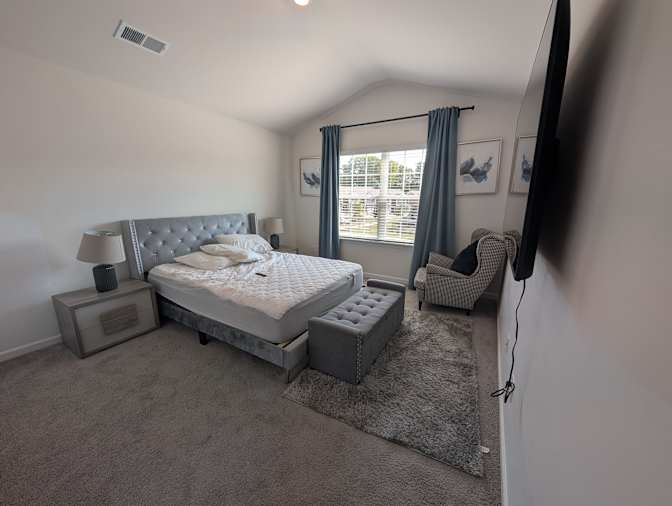 Alcove Rooms's room