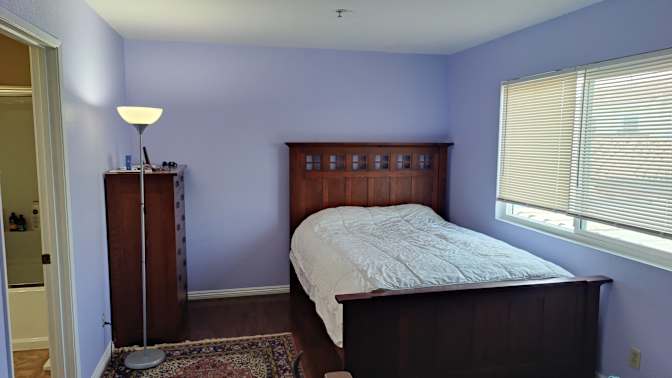 Bars's room