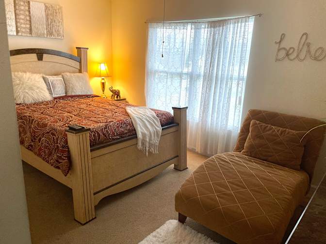 Monica Thomas's room