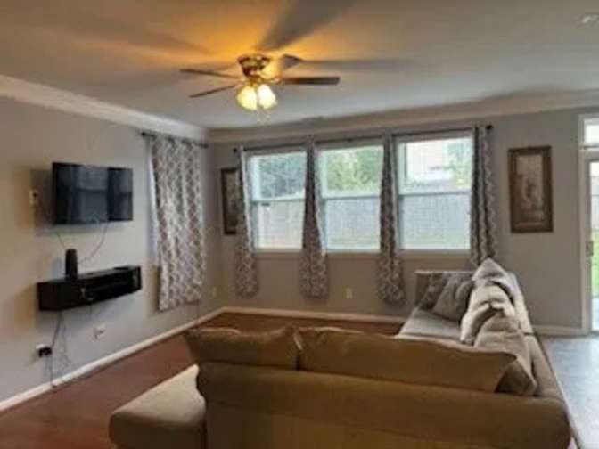 Alcove Rooms's room