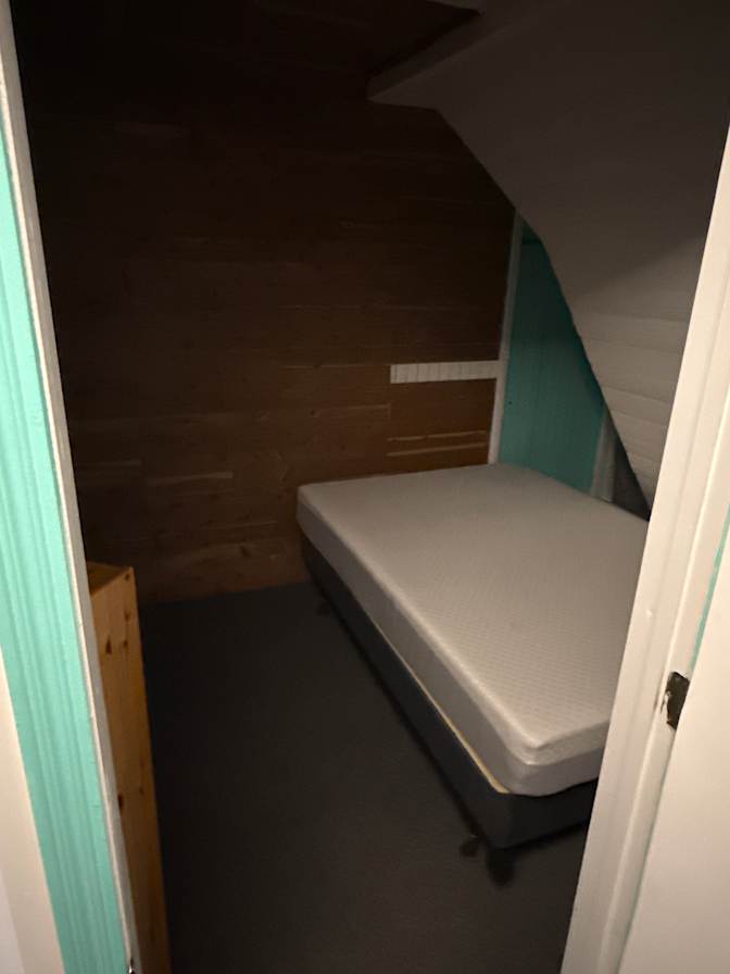 Dritan's room
