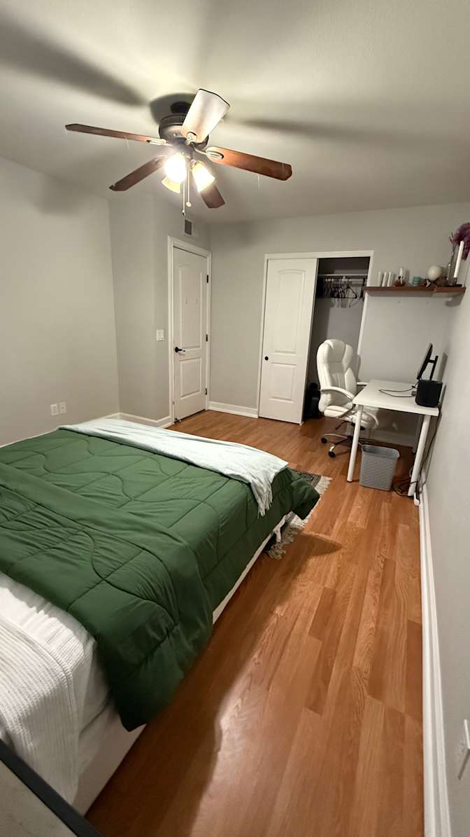 Melanie Schoonover's room
