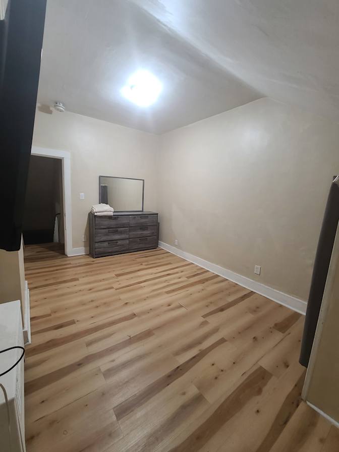 Gina's room
