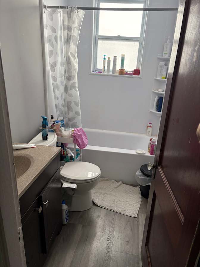 Connor Pierce's room