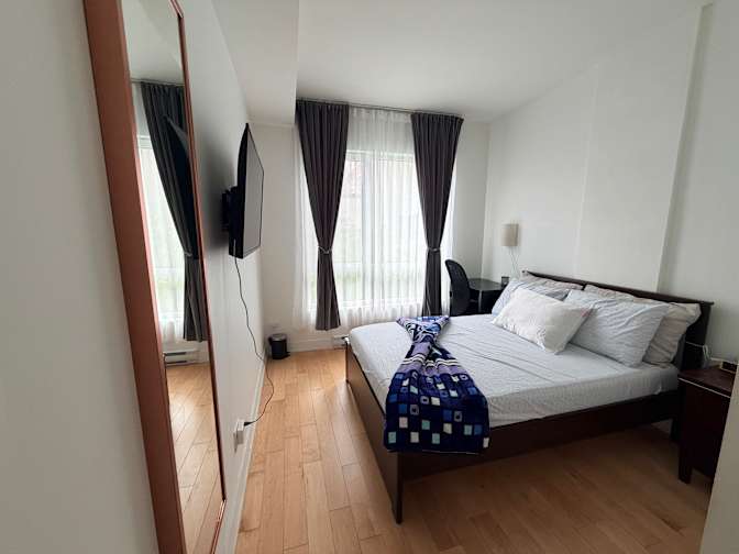 Eddy's room