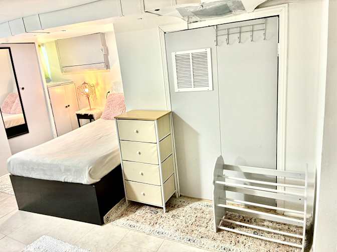 G H's room