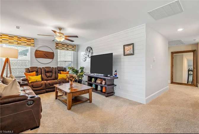Julissa Belling's room