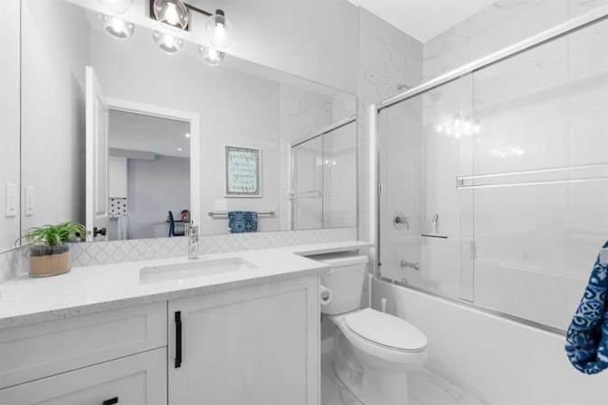 Meng Qiong Huang's room