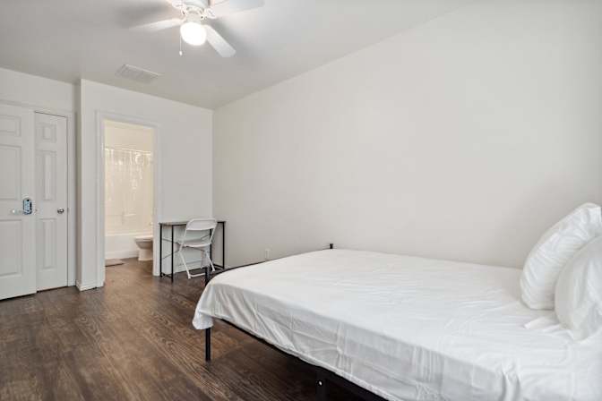 PadSplit's room