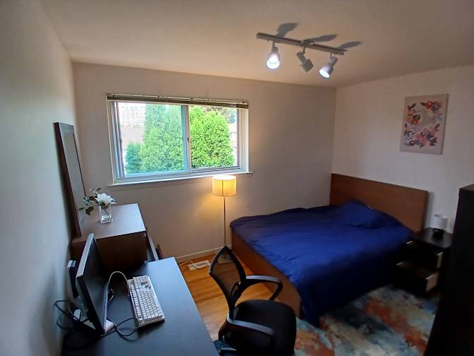 taha's room