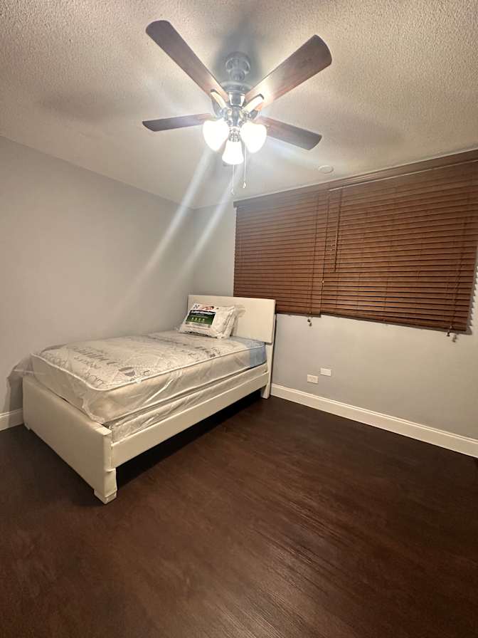 Renzo's room