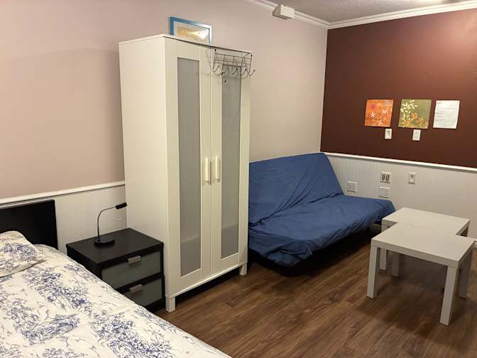 Jennifer's room