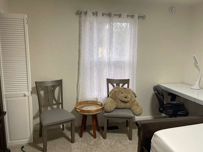 Li-Mei's room