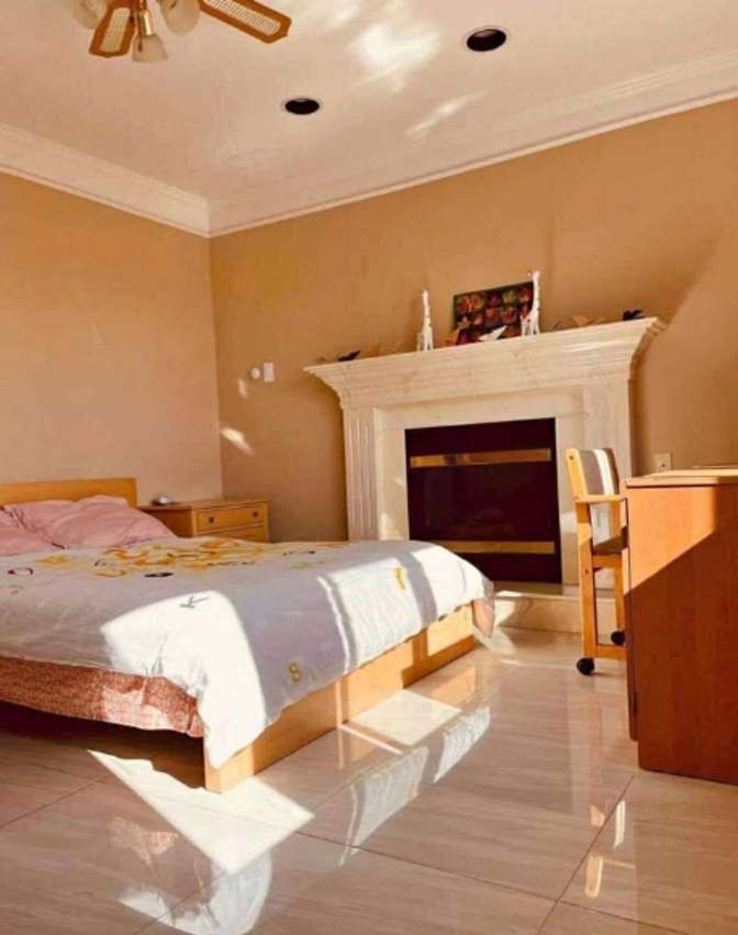 Mehak Chauhan's room