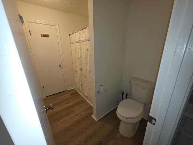 Dee's room