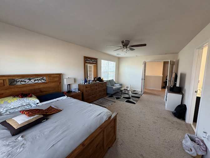 Alcove Rooms's room