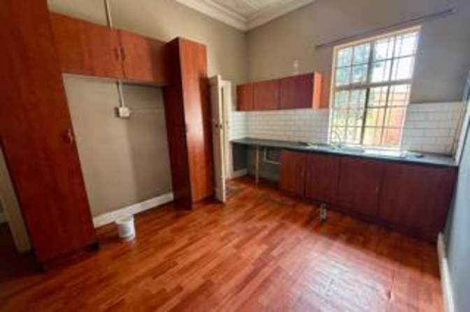 Tshikani's room