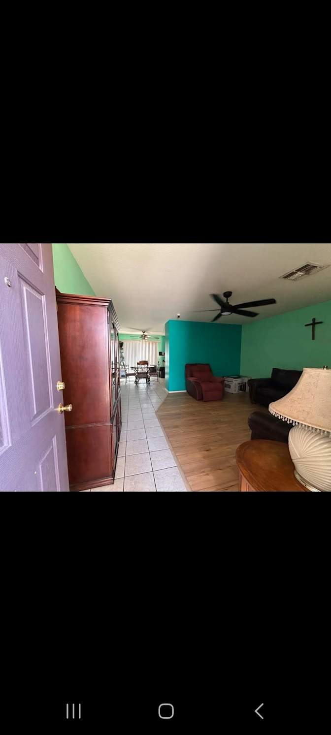 Ricardo's room