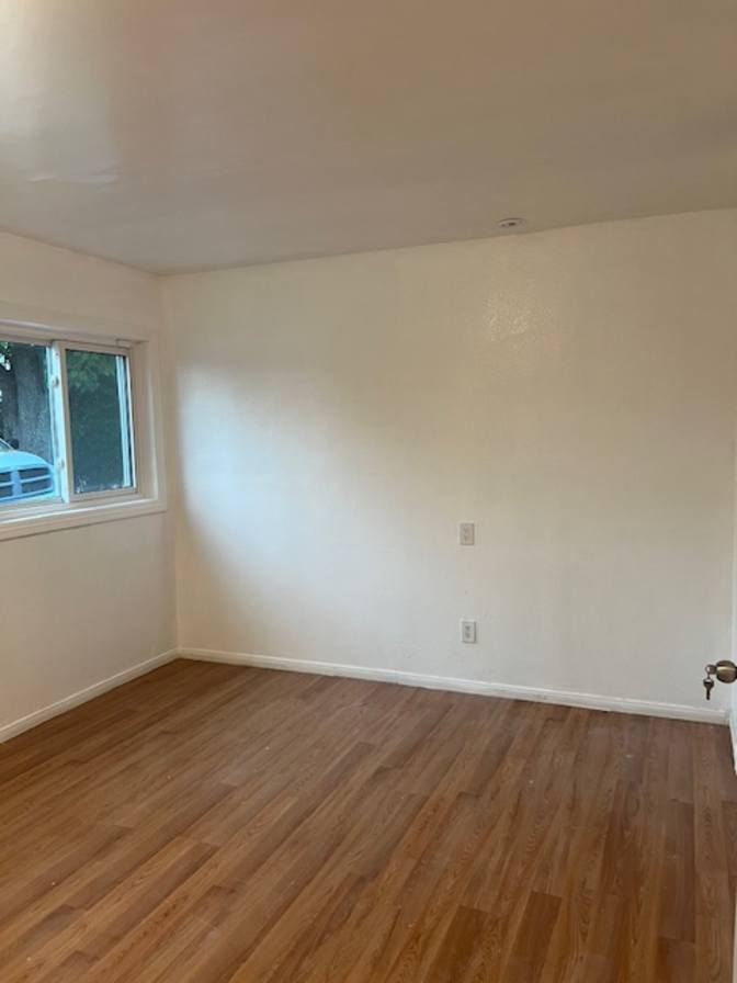 jetty's room