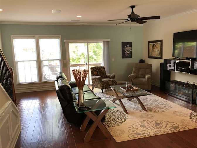 Alcove Rooms's room