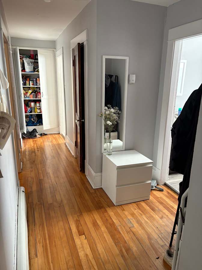 Connor Pierce's room