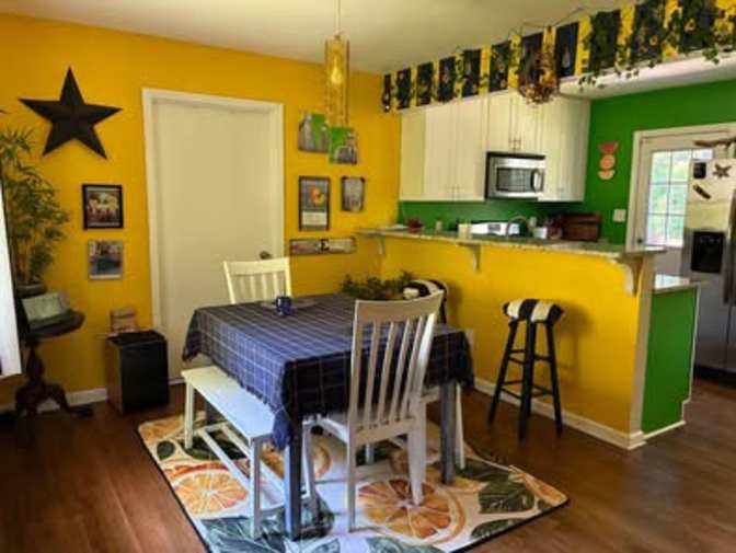 Jen Hodges's room