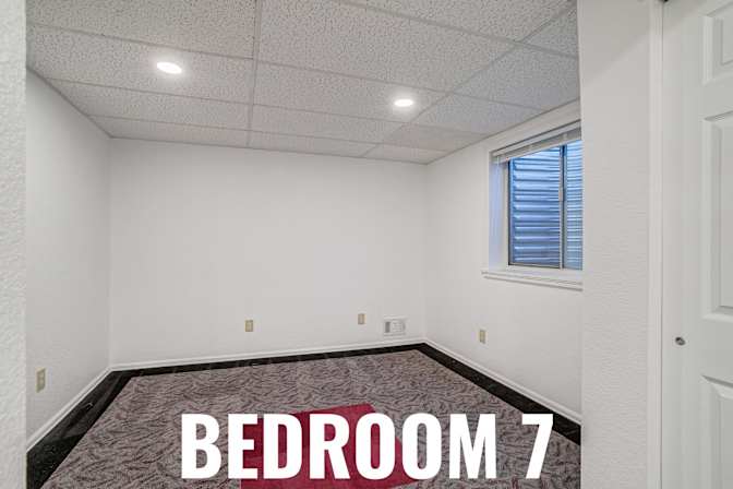 HomeCrew's room