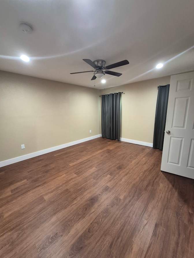 jeannine spriggs's room