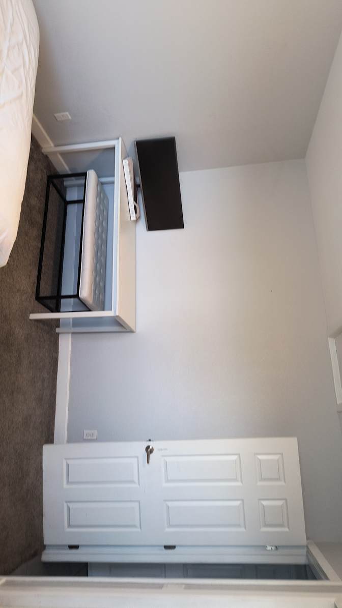 Suman's room