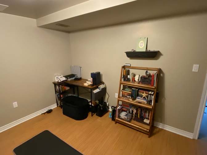 Thorold, ON's room