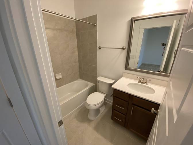 Alcove Rooms's room